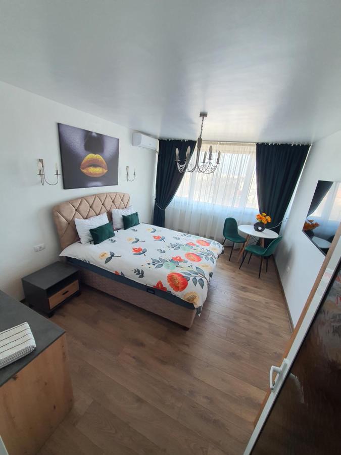 Chic Apartment- Place To Remember Galaţi Buitenkant foto