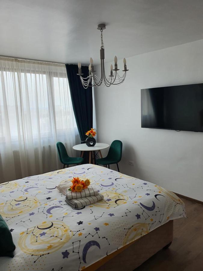 Chic Apartment- Place To Remember Galaţi Buitenkant foto
