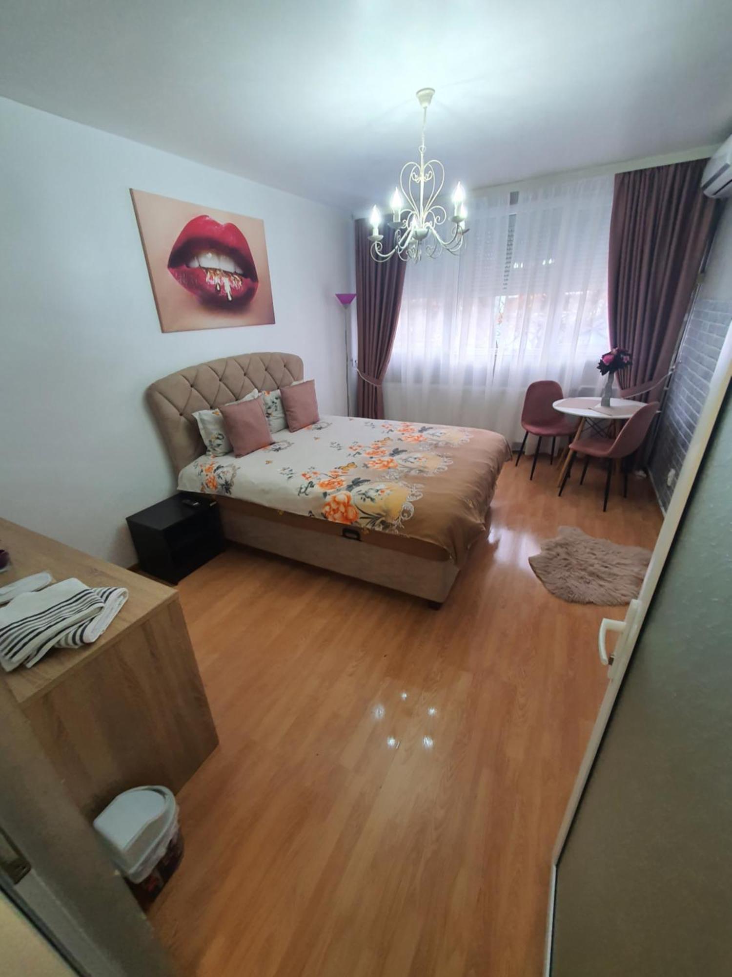 Chic Apartment- Place To Remember Galaţi Buitenkant foto