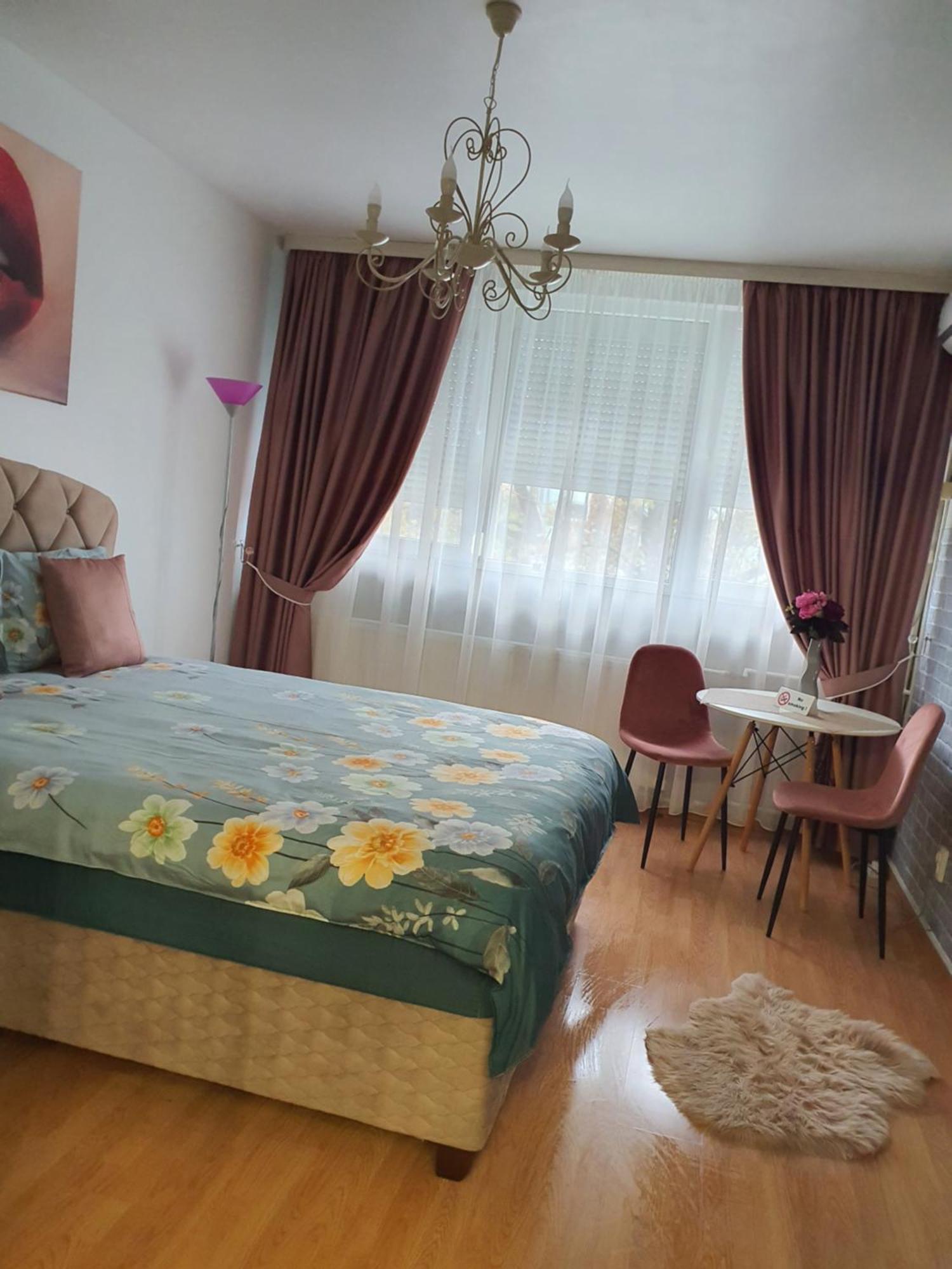 Chic Apartment- Place To Remember Galaţi Buitenkant foto