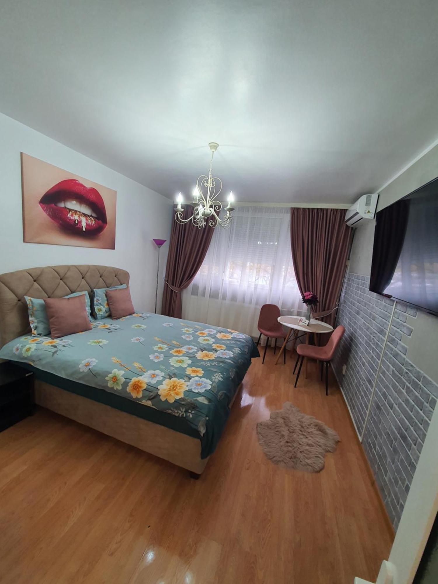 Chic Apartment- Place To Remember Galaţi Buitenkant foto