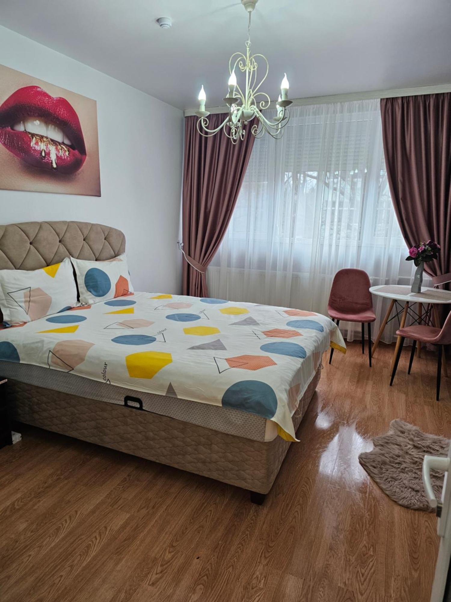 Chic Apartment- Place To Remember Galaţi Buitenkant foto